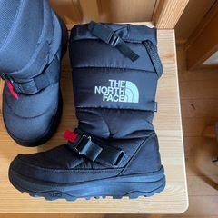 THE NORTH FACE Nuptse Pro GORE-TEX ブラックの画像