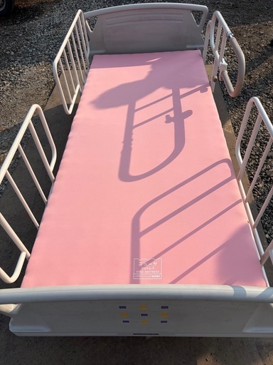 現在問い合わせ者あり
介護ベッドパラマウントベッド