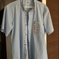 かりゆしシャツ　　Lサイズ　サックス色の画像