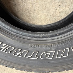 タイヤ2本の画像