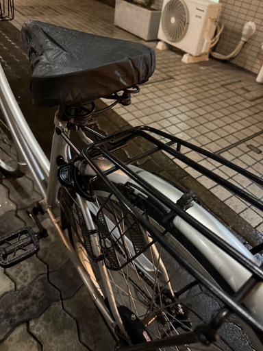 自転車 26インチ シルバー 鍵付き すぐ乗れます！7000円