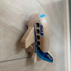 ANA 木製飛行機セットの画像