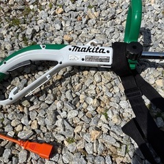 マキタ 電動草刈機 刈込幅255mmの画像