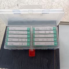 スヌーピーのカセットテープケースの画像