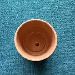 鉢　レンガ色の画像