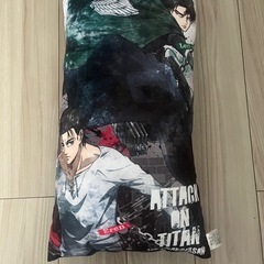 進撃の巨人　クッションの画像