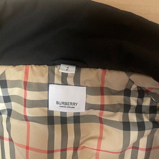 美品‼️Burberry トラックジャケット　ブラック　黒　バーバリー　　ブラック　チェック　ナイロンジャケット　ジャージ
