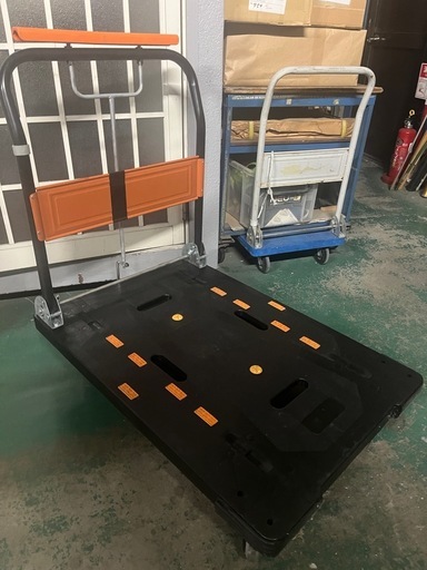 大型台車60cm×87cm 積載量300Kgストッパー付き高さ20cm