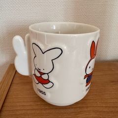 新品 スタジオクリップ ミッフィー ひょっこりマグカップ ディックブルーナの画像