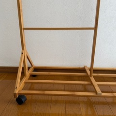 【美品】竹製ハンガーラックの画像