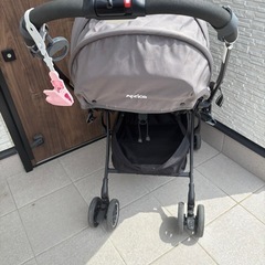 アップリカ ベビーカー の画像