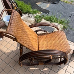 ラタンチェアーの画像