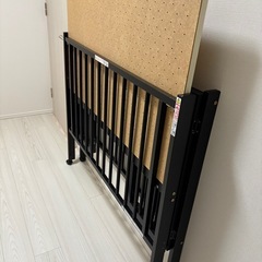 ベビーベッドの画像