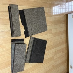 タイルカーペットの画像