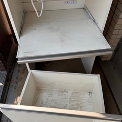 【0円】キッチン収納ラック／家電棚（コンセント付き）の画像