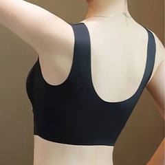 ワイヤレスブラ　2つの画像