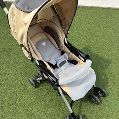 Combi ベビーカーの画像