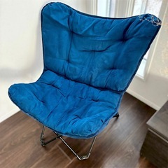 ニトリ バタフライチェア ネイビー 折りたたみ　キャンプ　椅子の画像