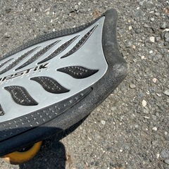 リップスティック　キックボードの画像