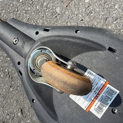 リップスティック　キックボードの画像