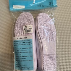 新品未使用23センチ上履き　ビニールタイプの画像