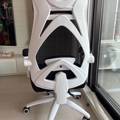 【譲ります】ゲーミングチェア/オフィスチェアの画像