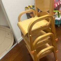 保育園イスの画像