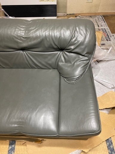 ソファ　革張り