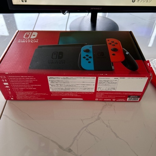 Nintendo Switch 本体、箱、コントローラーのネオン、ブルーとネオンレッド、おまけのケース付き