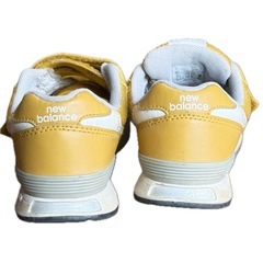ニューバランス 313 キッズスニーカー 17cm イエロー【公園遊び・洗い替えに】の画像