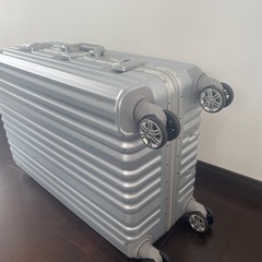キャリーケースの画像