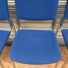 ナイキ オフィスチェアー4脚
の画像