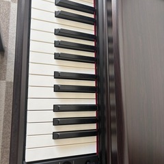 ヤマハ 電子ピアノ YDP-165R 2023年製 椅子付きの画像