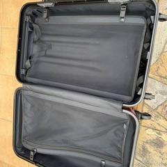 スーツケースの画像