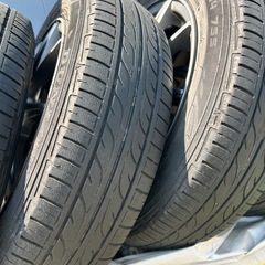 ダンロップタイヤの画像