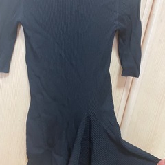 ザラ　アシンメトリー　トップスの画像