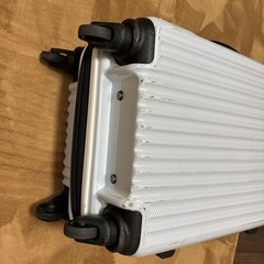 スーツケースの画像