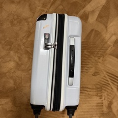 スーツケースの画像