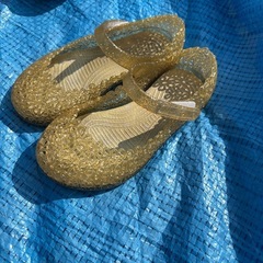 15cmの子供用の靴の画像