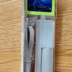 上下回転する延長コンセントの画像