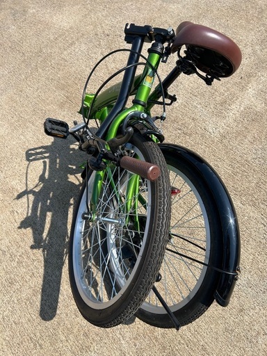 超美品AXTON Folding bike 200 20インチ折りたたみクロスバイク