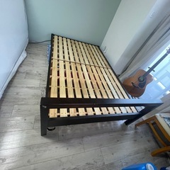 ベットフレーム　セミダブル
　の画像