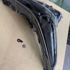 50プリウス後期カスタムヘッドライト ジャンクの画像