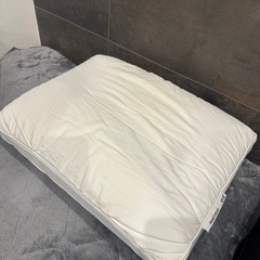 IKEAイケア★形状記憶枕まくらPRAKTVÄDDホワイト 枕ピロー低反発の画像