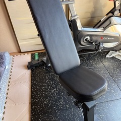 アジャスタブルベンチの画像