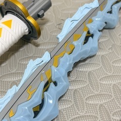 鬼滅の刃 善逸 刀 おもちゃ 音あり 動作確認済みの画像