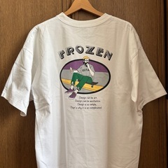 ゆったりシルエットのビッグTシャツの画像