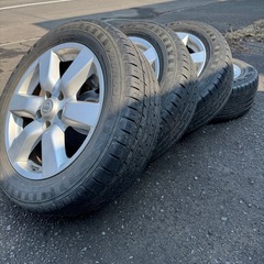 エクストレイル純正タイヤホイルセット
の画像