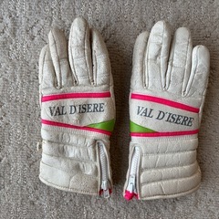 ASICS製　スキーウェア上下、グローブ、膝当ての画像