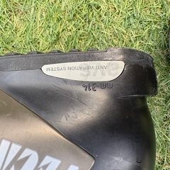 スキーセット　板とブーツ27cmの画像